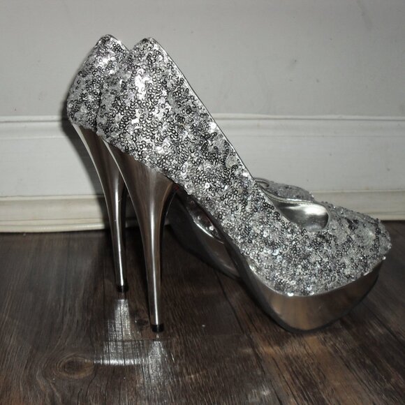Women pump with stiletto heel and covered in sparkling seguins or glitters - Picture 5 of 9